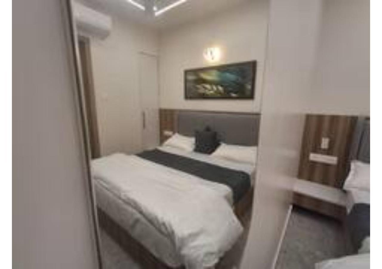Raghav - Essence Of Kashi Hotel
