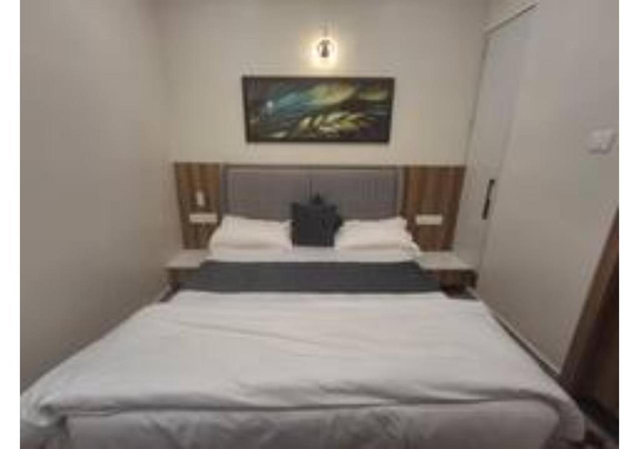 Hotel Raghav - Essence Of Kashi